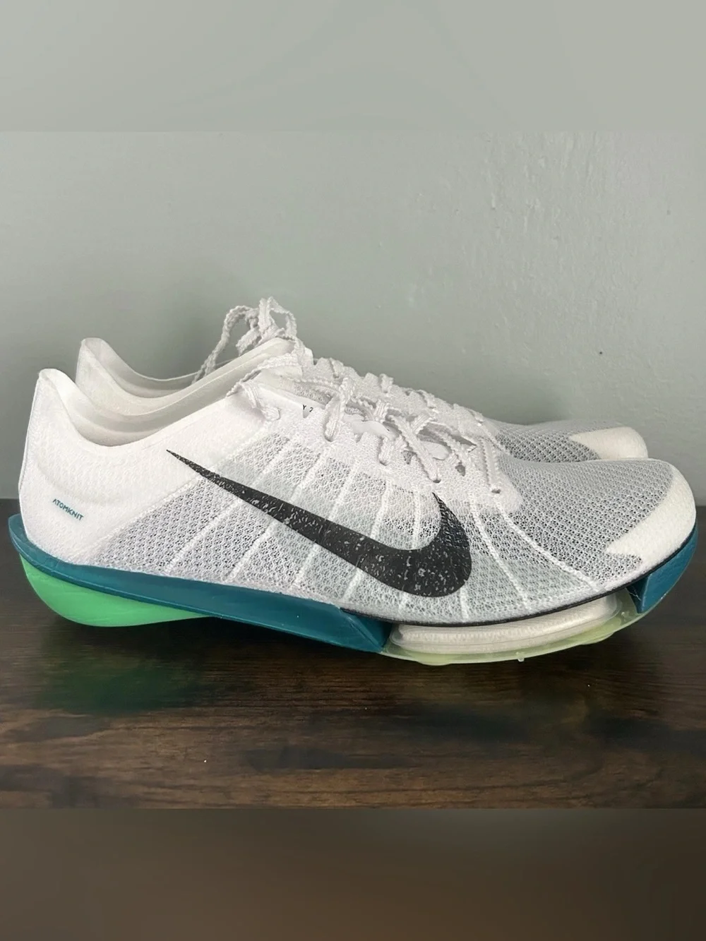 Nike Air Zoom Victory 2 White Track Field Distance Spikes Mens 8.5 FD8411-100